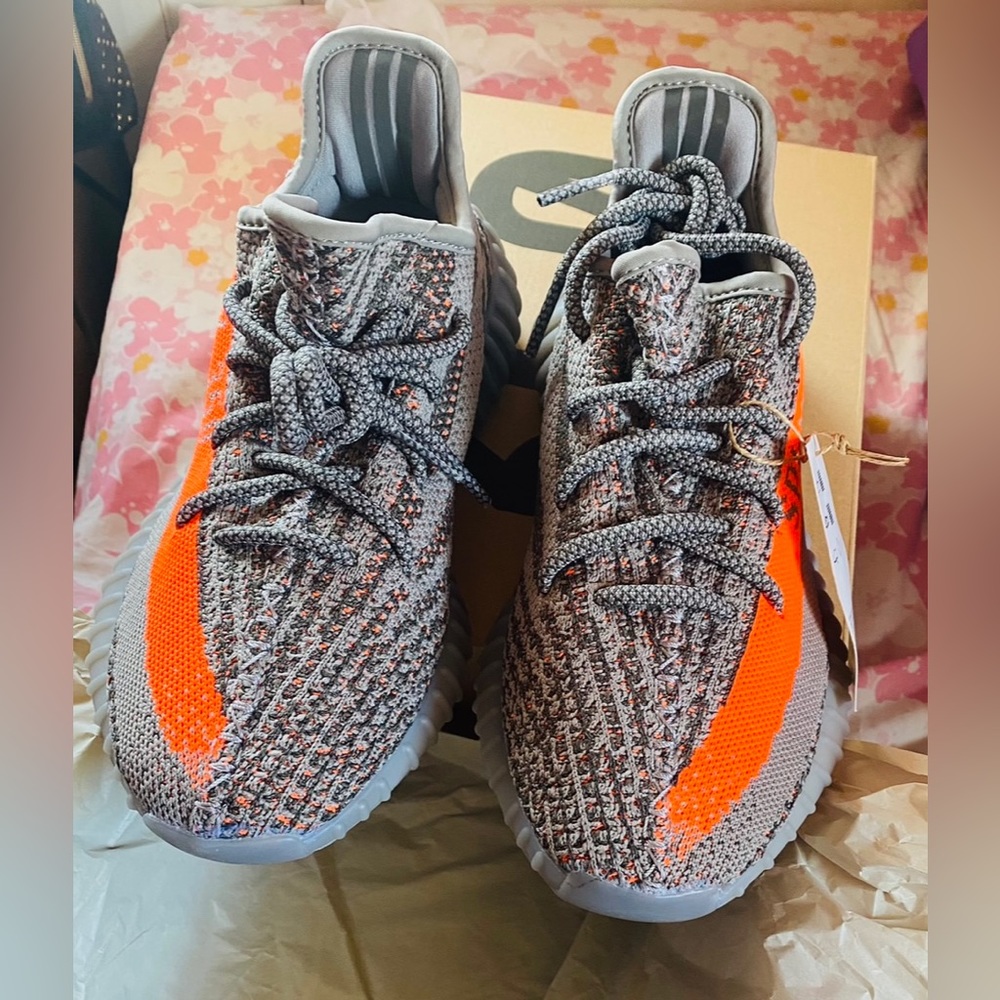 Yeezy Boost 350 V2 Beluga
